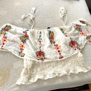 Over the shoulder American Eagle Blouse. Size XL